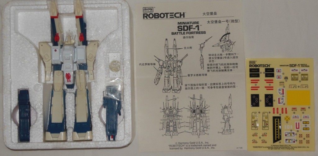 Robotech Miniature SDF-1 Battle Fortress by Harmony Gold ST styrofoam, instructions and stickers from anime Super Dimension Fortress Macross 1982-1983 超時空要塞マクロス