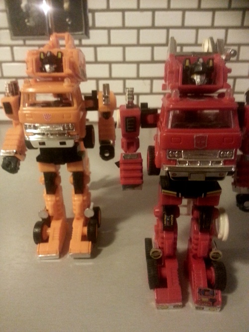 Inferno and Grapple 1984 1985 Transformers Generation 1 Japanese ID number 10 47 G1