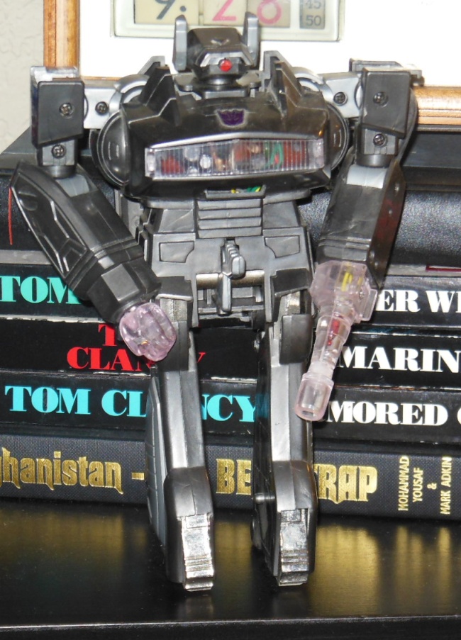 Shockwave bootleg 1985 - Transformers Decepticon Generation 1 Astro Magnum Shackwave Galactic Man Toyco, Laserwave (レーザーウェーブ Rēzāwēbu), Onde de Choc, Brutal, Jèn-pō , 震波, "Shock Wave", Onda-Choque or Onda de Choque