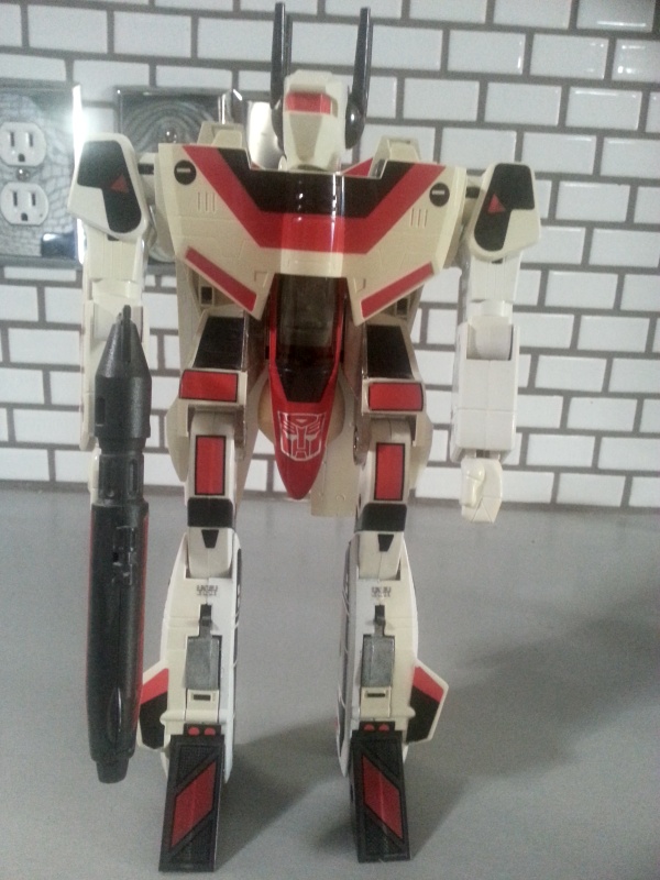 Jetfire Transformers Generation 1 Autobot Hasbro 1985 this robot was a retooled version of  the Macross VF-1S from Takatoku Toys