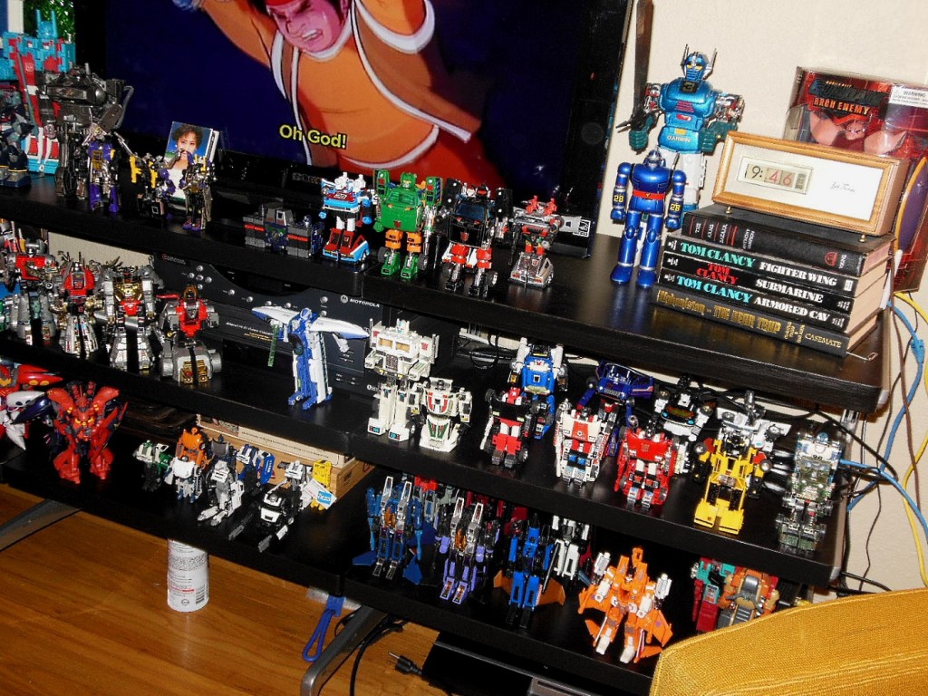 Dave's Collection mostly shows Transformers with a sprinkling of Godaikin and Gundam robots