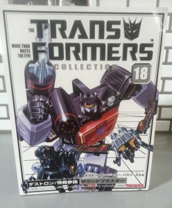 Soundblaster/Soundwave with Buzzsaw and Ravage G1 Decepticons Takara ...