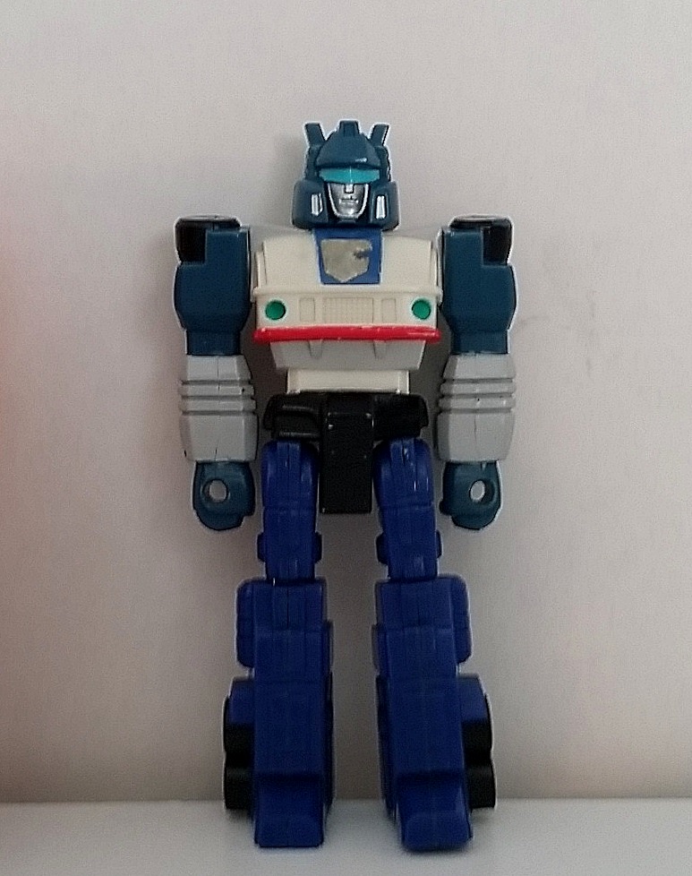 Jazz Action Masters 1990 Hasbro Transformers Autobot Generation 1 G1 front side of robot